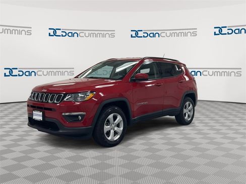 Used 2020 Jeep Compass Latitude image 4