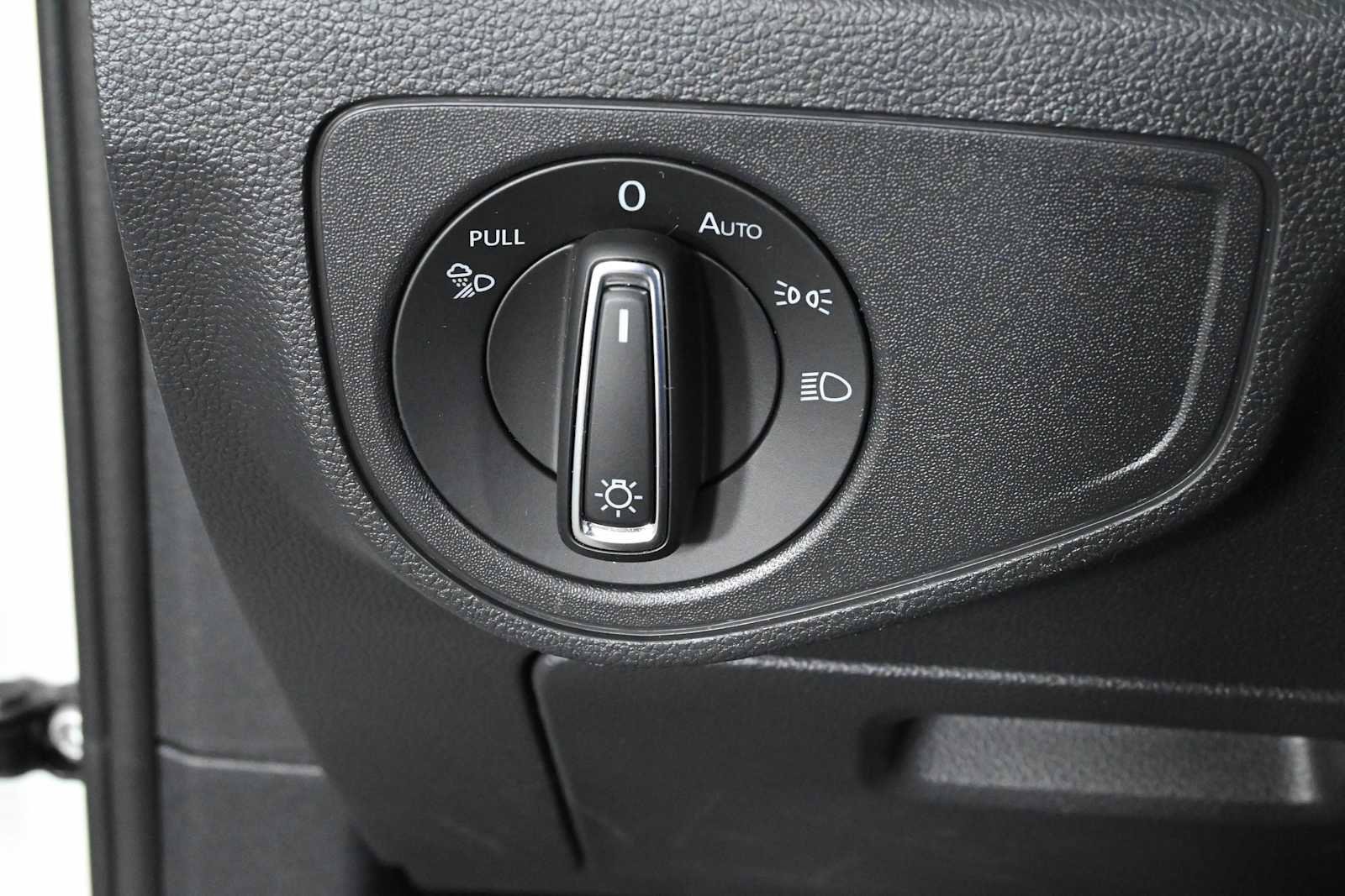 Certified 2023 Volkswagen Atlas SE FWD image 20