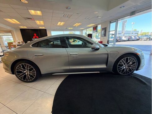 Used 2020 Porsche Taycan AWD/4WD image 4