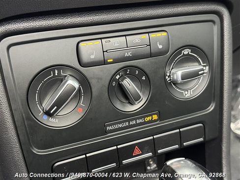 Used 2013 Volkswagen Beetle 2.5 image 20