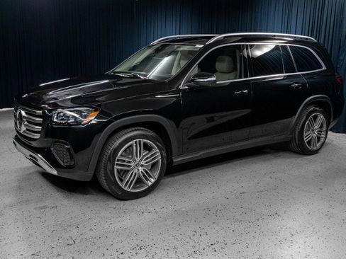 New 2026 Mercedes-Benz GLS 450 4MATIC image 1