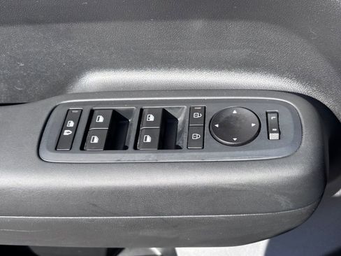 Used 2025 Hyundai Santa Fe SE FWD image 21