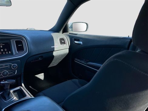 Used 2022 Dodge Charger SXT image 21