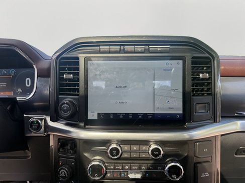 Used 2021 Ford F150 Lariat w/ Equipment Group 502A High AWD/4WD image 17