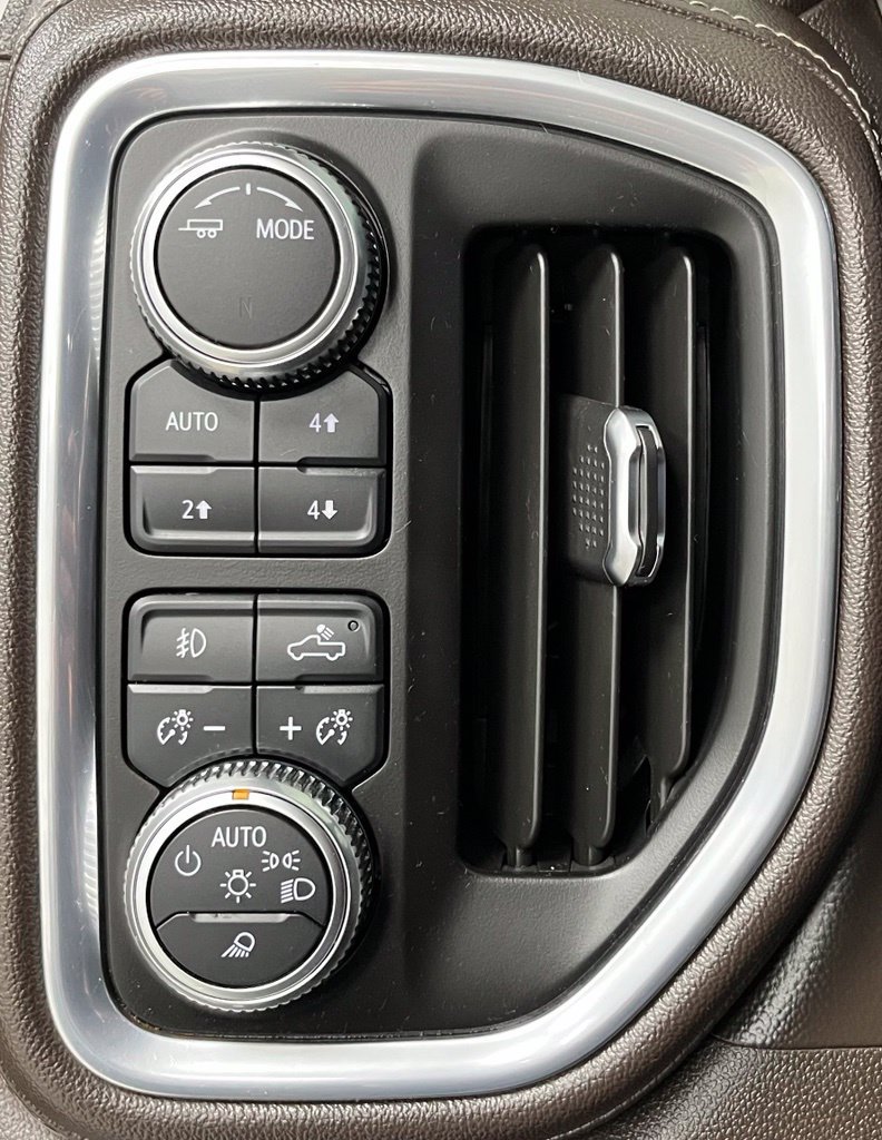 Used 2021 GMC Sierra 2500 SLE w/ SLE Convenience Package AWD/4WD image 32