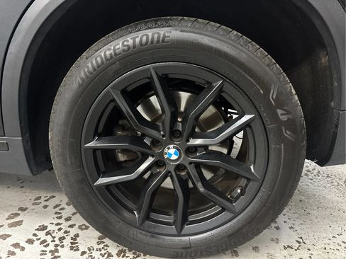 Used 2022 BMW X5 xDrive40i w/ Premium Package AWD/4WD image 30