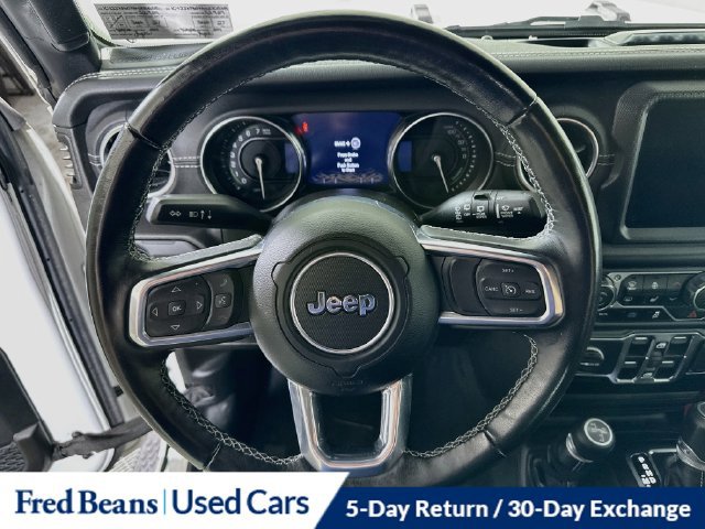Used 2022 Jeep Wrangler Unlimited Sahara w/ Cold Weather Group AWD/4WD image 16