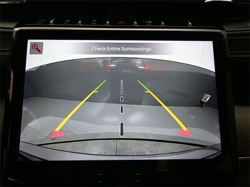 Used 2024 Jeep Grand Cherokee Limited w/ Black Appearance Package image 32