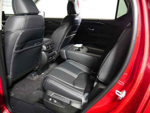 New 2026 Honda Pilot Touring image 13