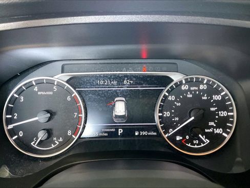 Used 2025 Nissan Rogue SV FWD image 7