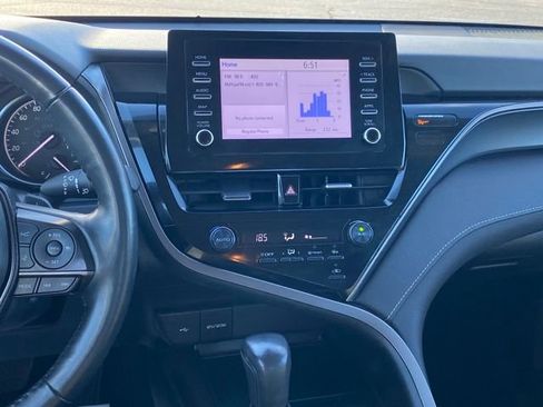 Used 2023 Toyota Camry SE image 8