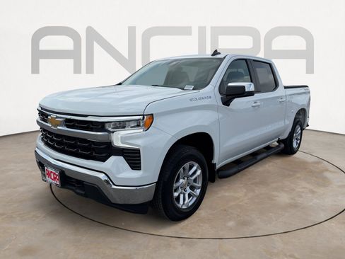Used 2023 Chevrolet Silverado 1500 LT AWD/4WD image 6