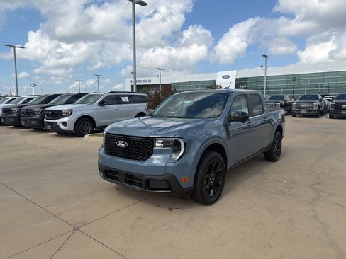 New 2025 Ford Maverick Lariat w/ Black Appearance Package AWD/4WD image 1