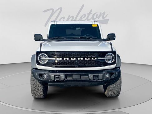 Used 2023 Ford Bronco Wildtrak AWD/4WD image 9