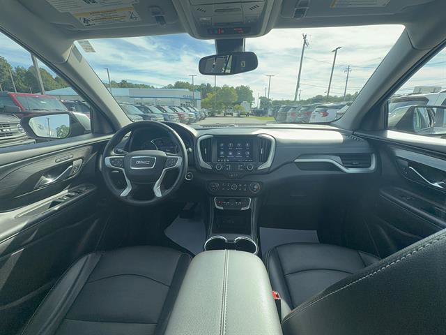 Used 2024 GMC Terrain SLT AWD/4WD image 21