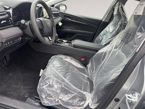 New 2026 Toyota Camry LE image 9