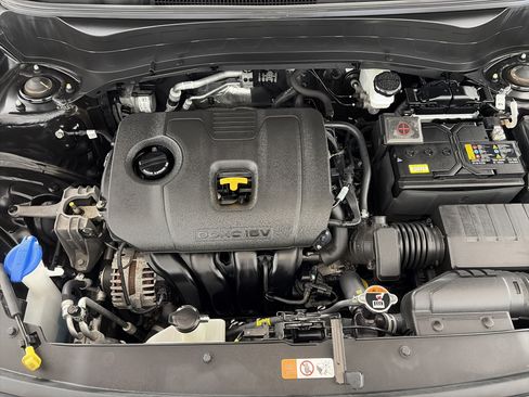 Used 2023 Kia Seltos LX AWD/4WD image 11