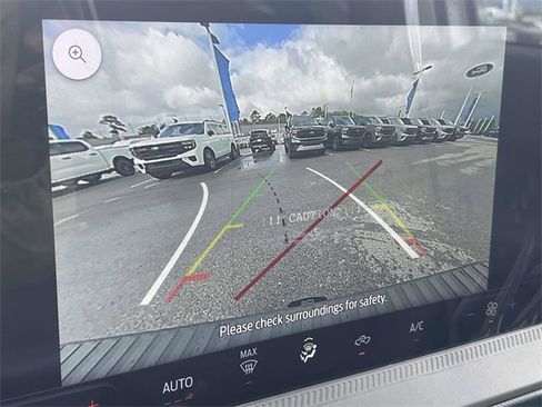 New 2025 Ford Maverick XL image 10