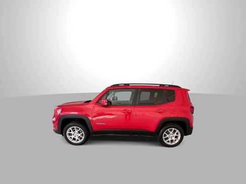 Used 2019 Jeep Renegade Latitude w/ Cold Weather Group AWD/4WD image 5