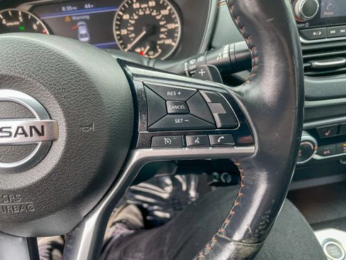 Used 2019 Nissan Altima 2.5 SR w/ SR Premium Package FWD image 16