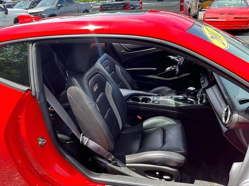 Used 2017 Chevrolet Camaro SS RWD image 11