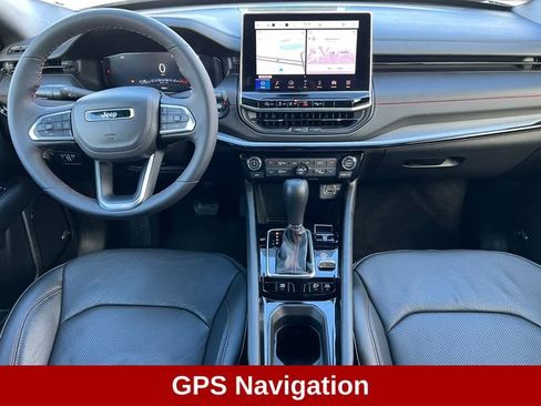 Used 2025 Jeep Compass Trailhawk w/ Trailhawk Elite Group image 2