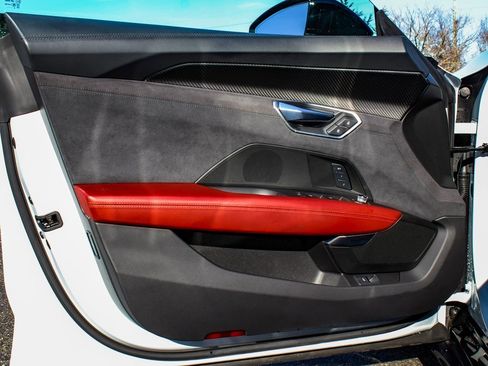 Used 2024 Audi e-tron GT Premium Plus image 8