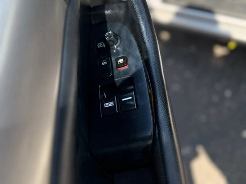 Used 2005 Honda Accord EX-L image 33