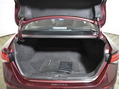 Used 2024 Nissan Sentra SV FWD image 29