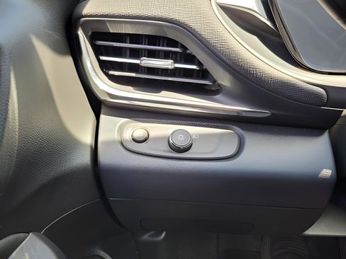 New 2025 Buick Envista Preferred w/ Convenience I Package image 37