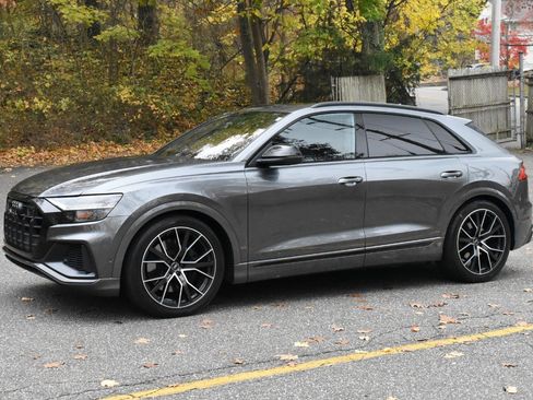 Used 2021 Audi SQ8 Prestige image 3