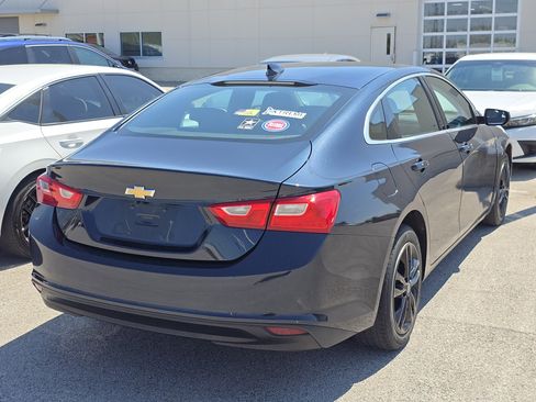 Used 2016 Chevrolet Malibu LT w/ Leather Package image 3
