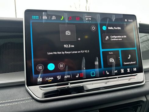 New 2026 Volkswagen Tiguan SE image 9