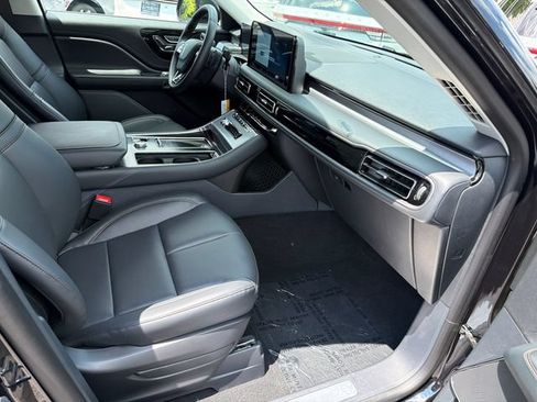 New 2026 Lincoln Aviator 2WD w/ Jet Appearance Package image 14