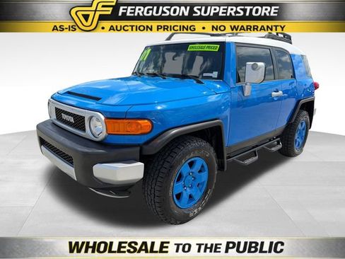 Used 2007 Toyota FJ Cruiser 4WD w/ Convenience Pkg image 3