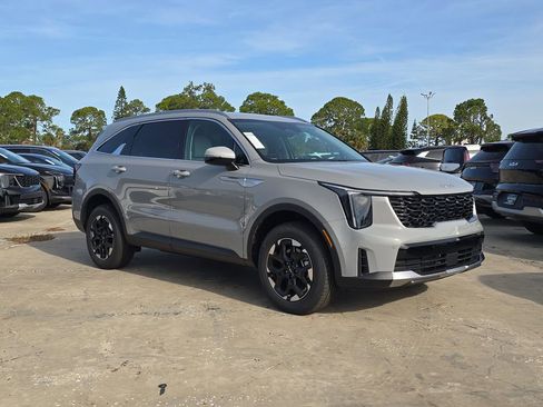 New 2026 Kia Sorento S AWD/4WD image 2