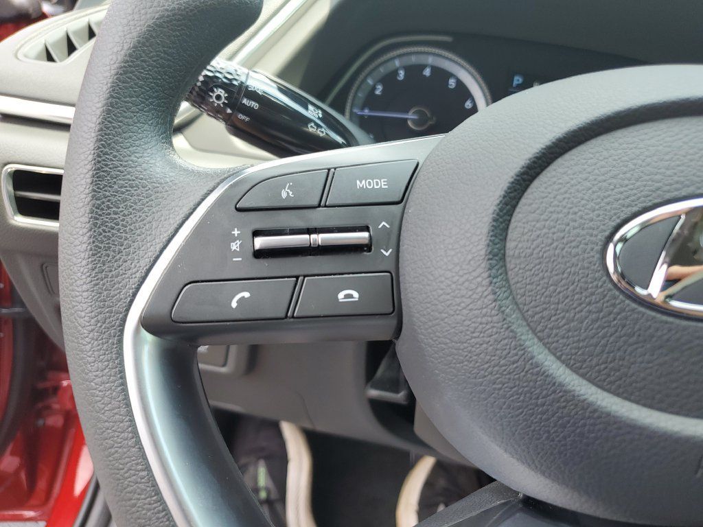Used 2023 Hyundai Sonata SEL w/ Preferred Accessory Package FWD image 19