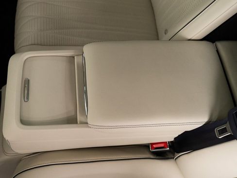 Certified 2024 Bentley Flying Spur Azure AWD/4WD image 26