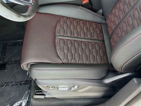 New 2025 Audi RS Q8 performance image 20