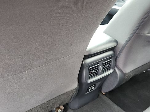 Used 2019 Toyota RAV4 XLE w/ Convenience Package AWD/4WD image 25