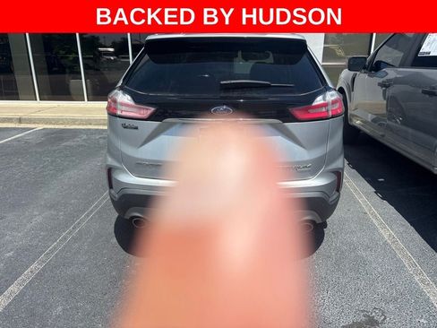 Used 2019 Ford Edge Titanium w/ Equipment Group 301A FWD image 3