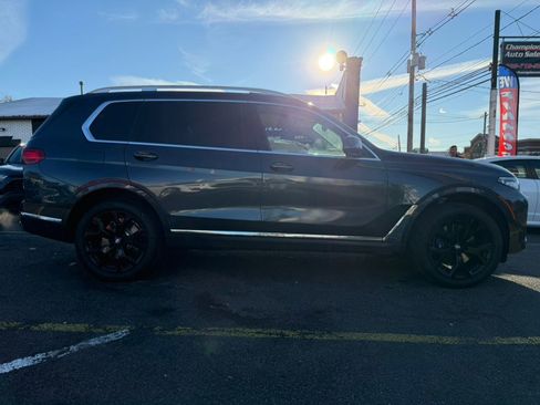 Used 2019 BMW X7 xDrive50i w/ Premium Package image 9