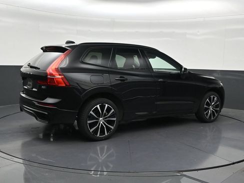 Used 2024 Volvo XC60 B5 Plus AWD/4WD image 6