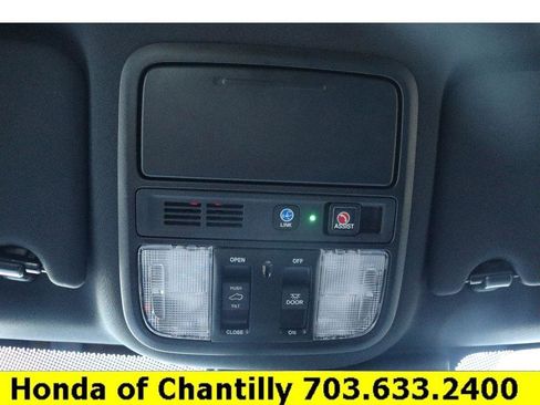 Used 2025 Honda Passport Black Edition image 17