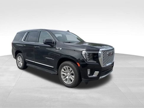 Used 2023 GMC Yukon Denali AWD/4WD image 2