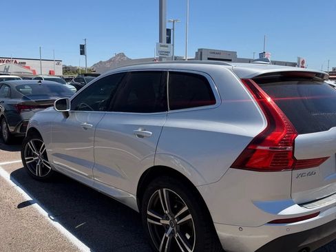 Used 2018 Volvo XC60 T5 Momentum w/ Convenience Package AWD/4WD image 7