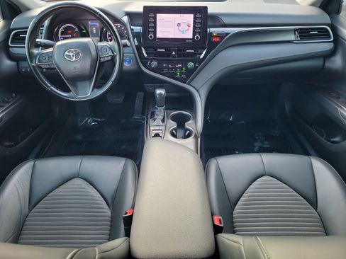 Used 2022 Toyota Camry SE w/ Convenience Package image 15