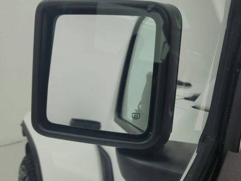 Used 2025 Jeep Gladiator Sport AWD/4WD image 16