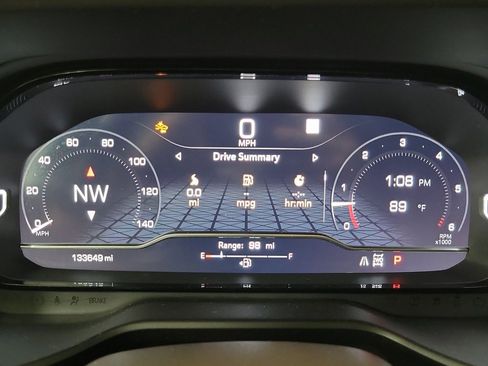 Used 2022 GMC Yukon XL Denali w/ Advanced Technology Package image 14