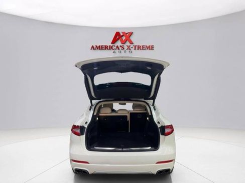 Used 2017 Maserati Levante S AWD/4WD image 7